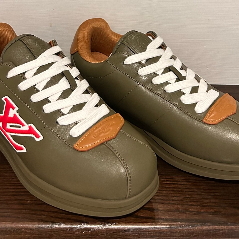 Louis Vuitton Men's Green and Tan Sneakers - Picture 3 of 6